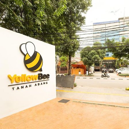 Yellow Bee Tanah Abang Jakarta Kültér fotó