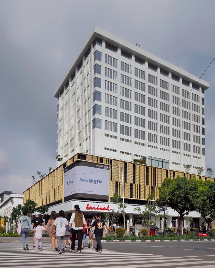 Yellow Bee Tanah Abang Jakarta Kültér fotó
